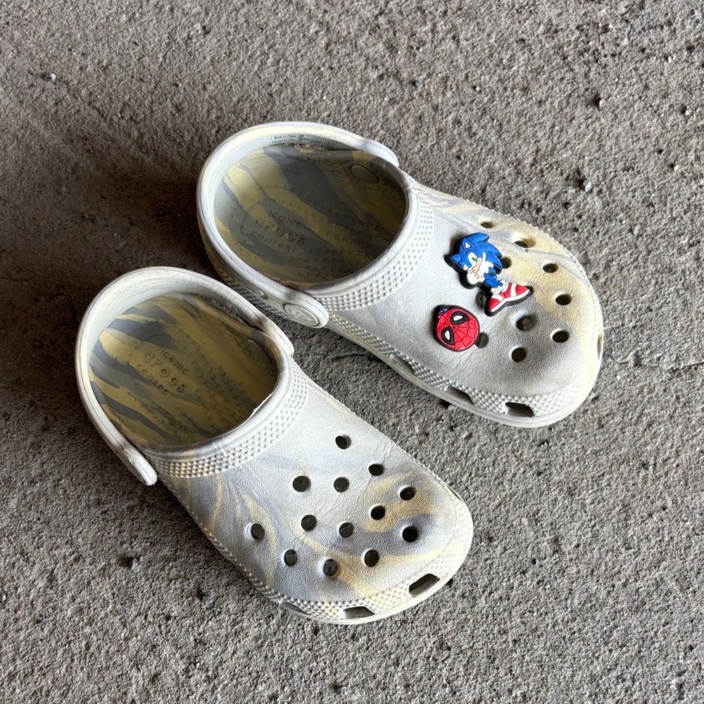 Kids crocs White Slip-On Clogs with Character Pins